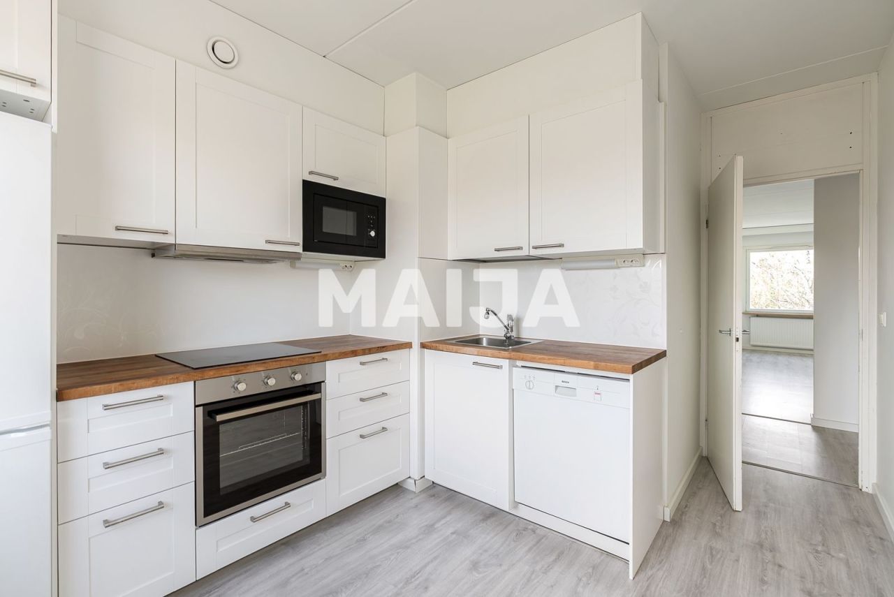 Apartment in Jarvenpaa, Finland, 70.5 m² - picture 1
