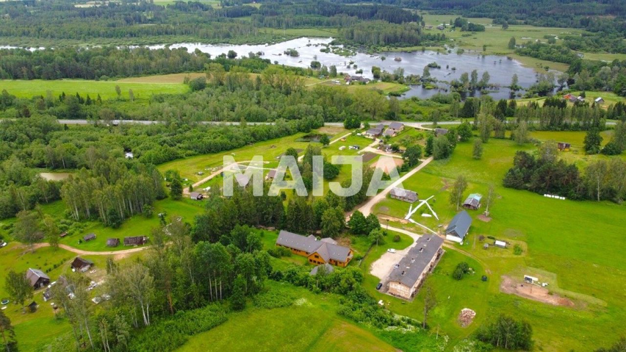 Casa en Võru, Estonia, 526.6 m² - imagen 7