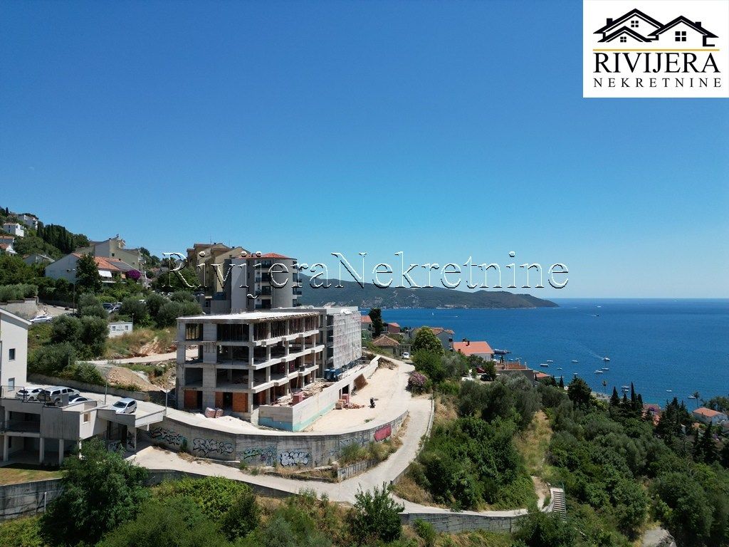 Wohnung in Herceg-Novi, Montenegro, 44 m² - Foto 1