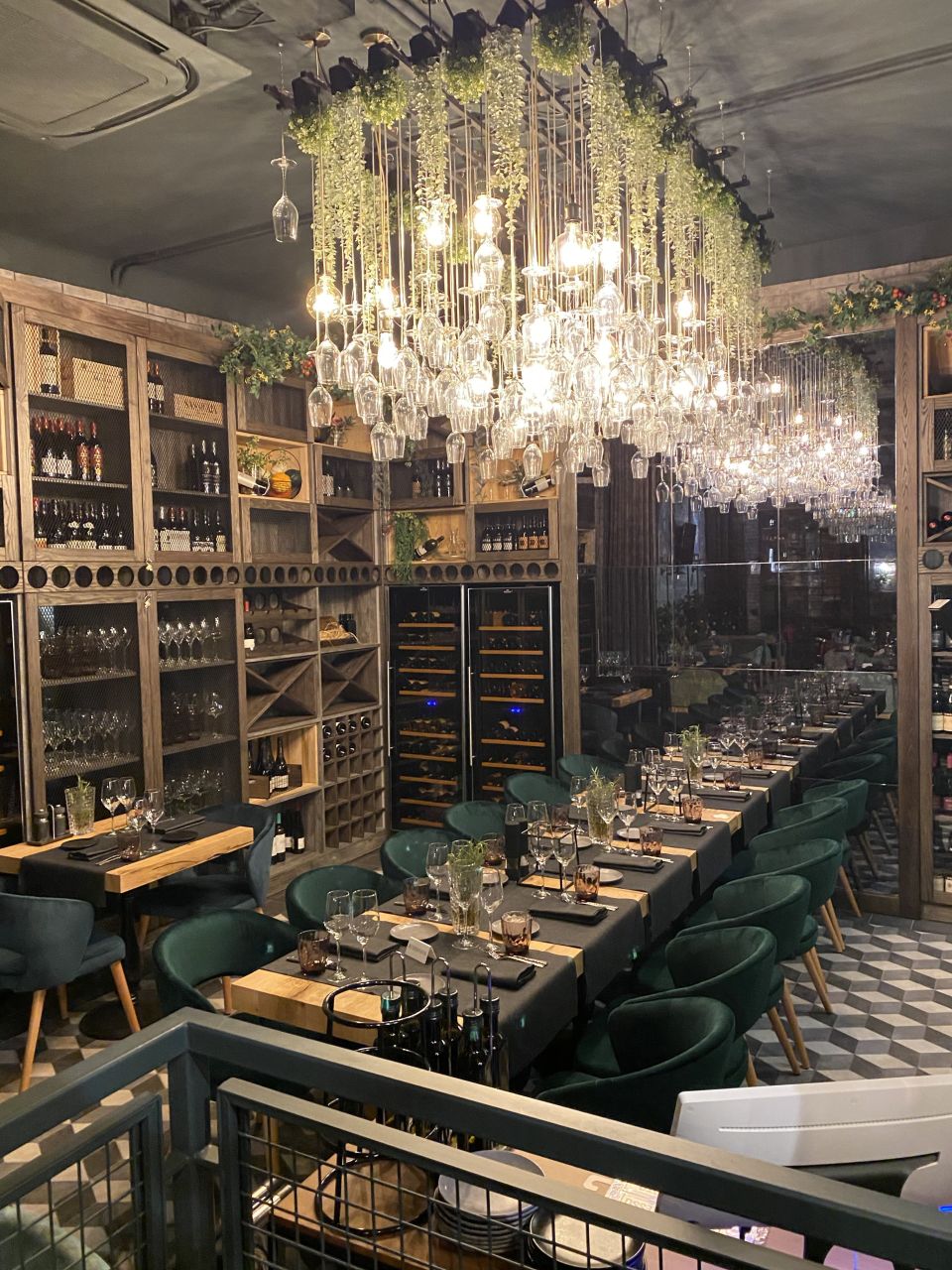 Cafetería, restaurante en San Remo, Italia, 140 m² - imagen 1