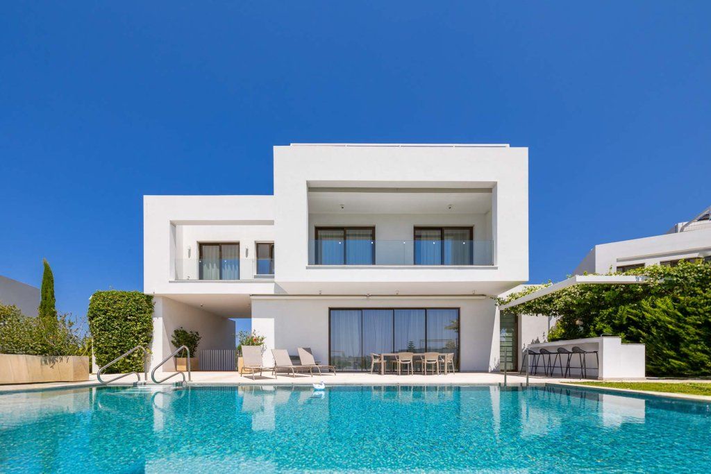 Flat in Paphos, Cyprus, 325 m² - picture 1