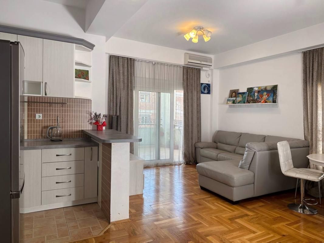 Piso Podmaine, Montenegro, 72 m² - imagen 1