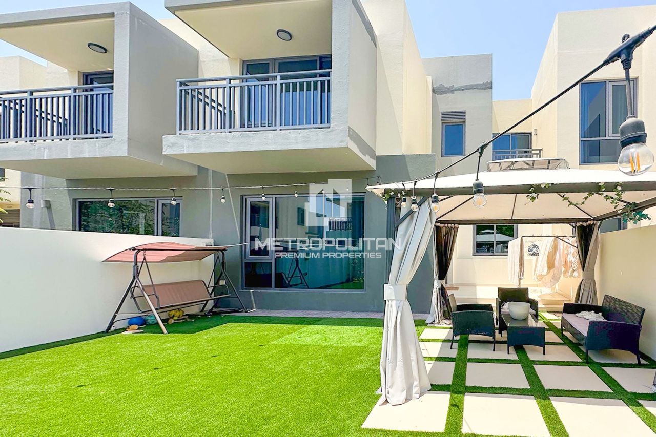 Maison urbaine à Dubaï, EAU, 209 m² - image 1