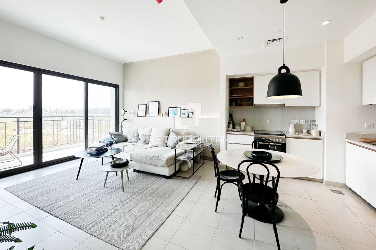 Apartment in Dubai, UAE, 154 m² - picture 2