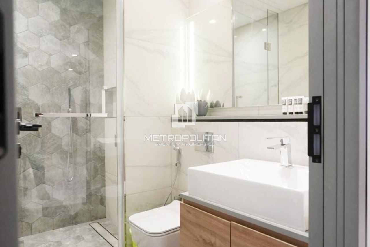 Apartment in Dubai, UAE, 97 m² - picture 4