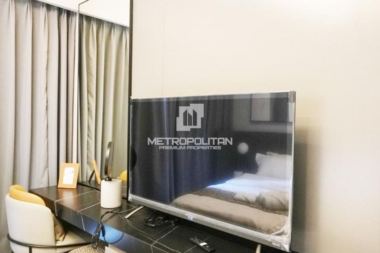 Apartment in Dubai, UAE, 97 m² - picture 7