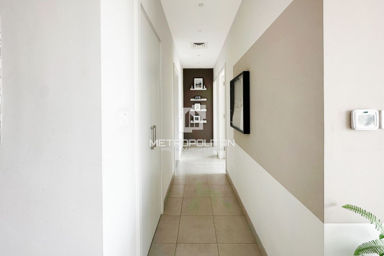 Apartment in Dubai, UAE, 154 m² - picture 9