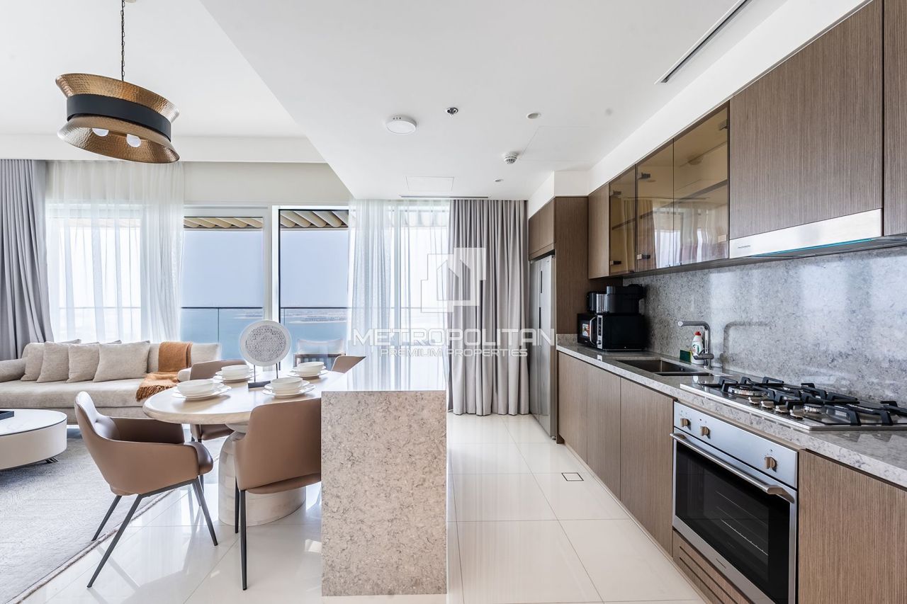 Apartment in Dubai, UAE, 130 m² - picture 9