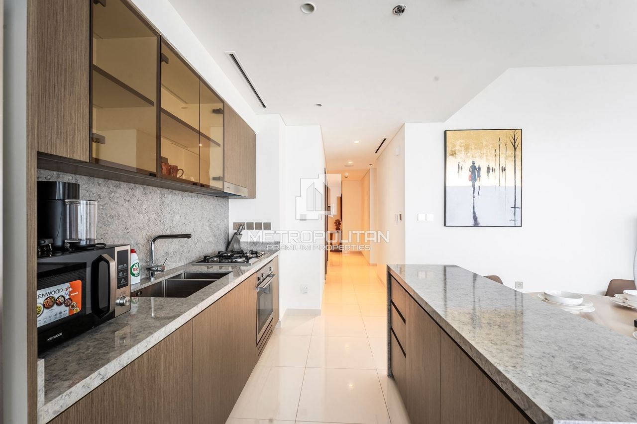 Apartment in Dubai, UAE, 130 m² - picture 10