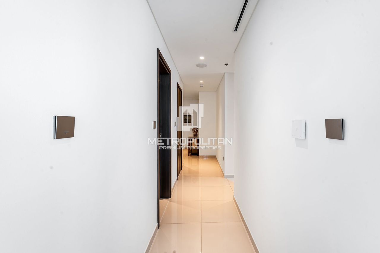 Apartment in Dubai, UAE, 130 m² - picture 11