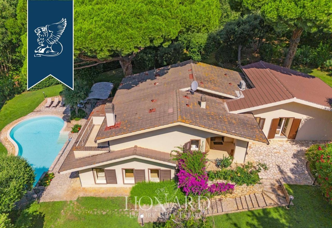 Villa in Castiglione della Pescaia, Italy, 300 m² - picture 3