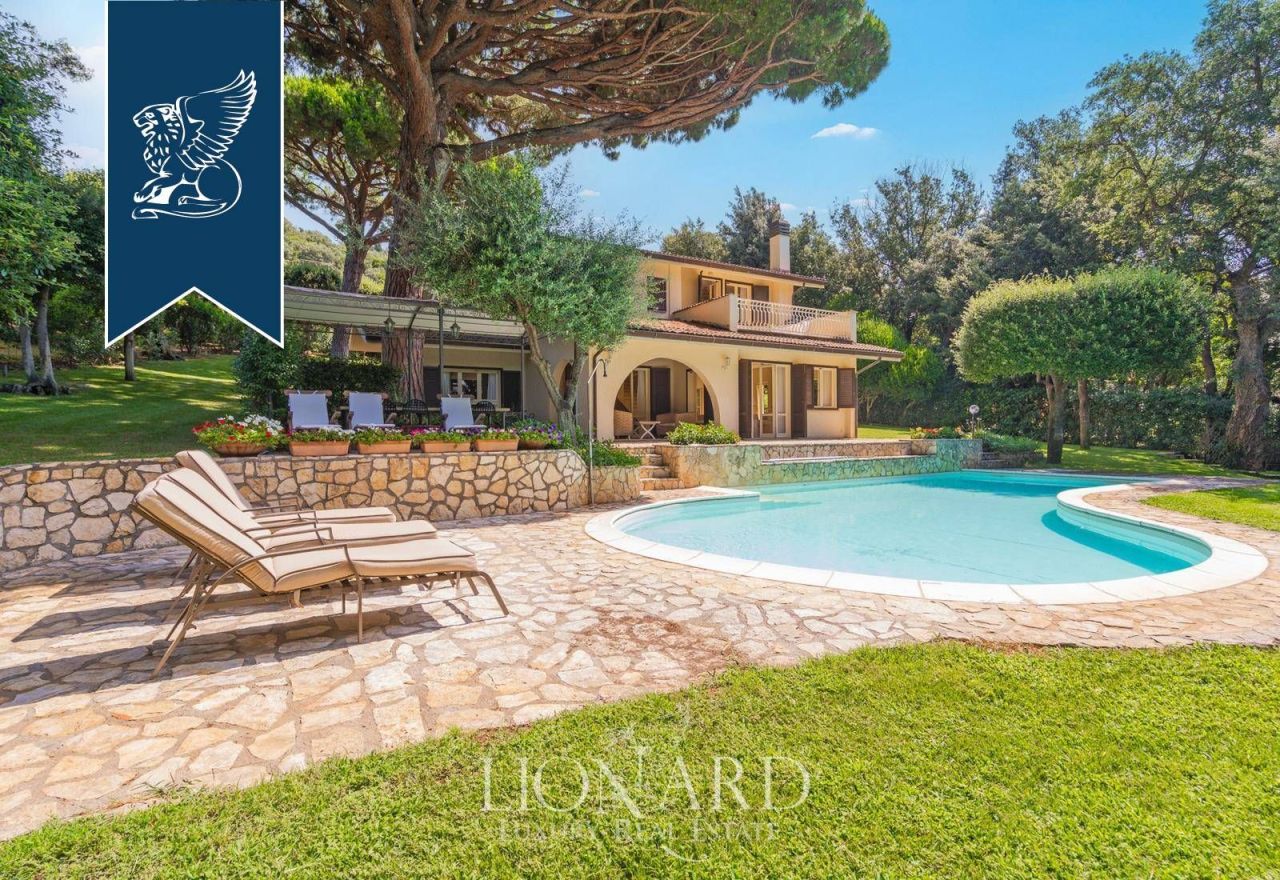 Villa in Castiglione della Pescaia, Italy, 300 m² - picture 4