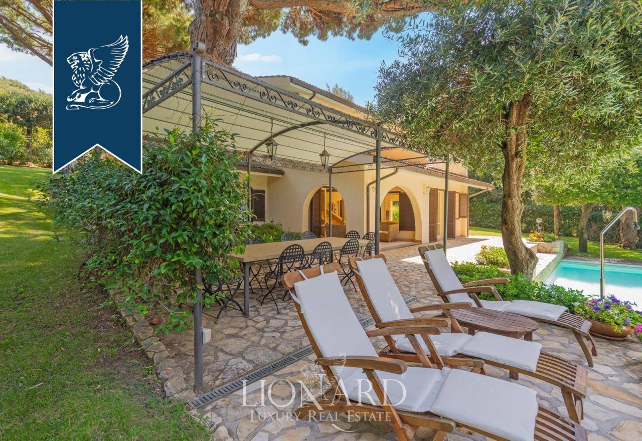 Villa in Castiglione della Pescaia, Italy, 300 m² - picture 9