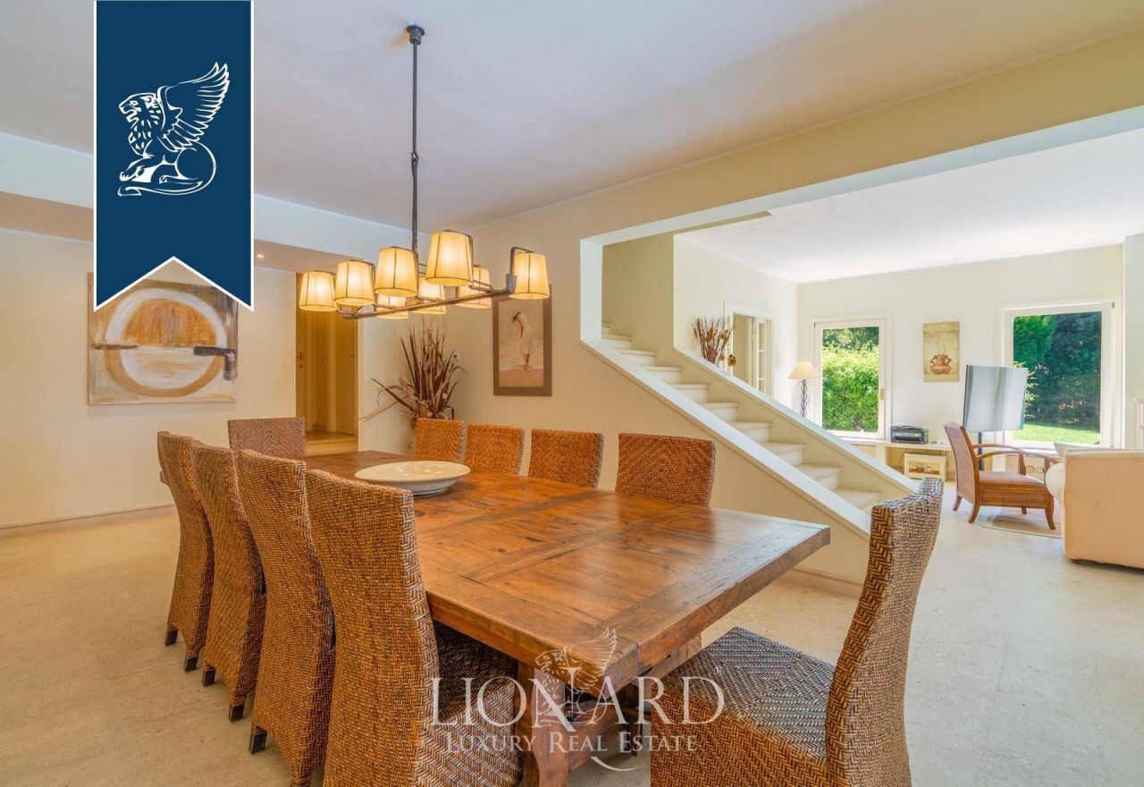 Villa in Castiglione della Pescaia, Italy, 300 m² - picture 12