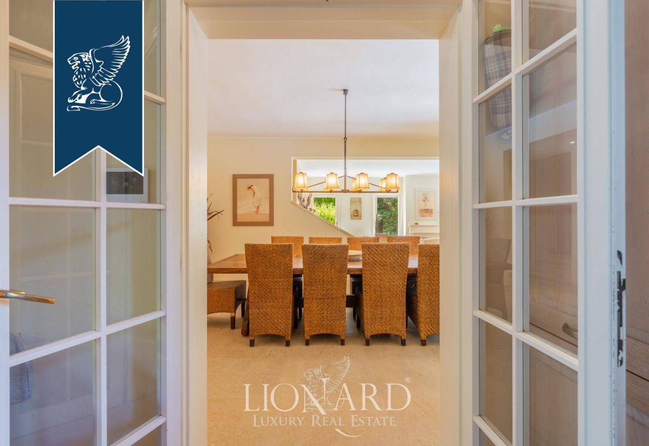 Villa in Castiglione della Pescaia, Italy, 300 m² - picture 15