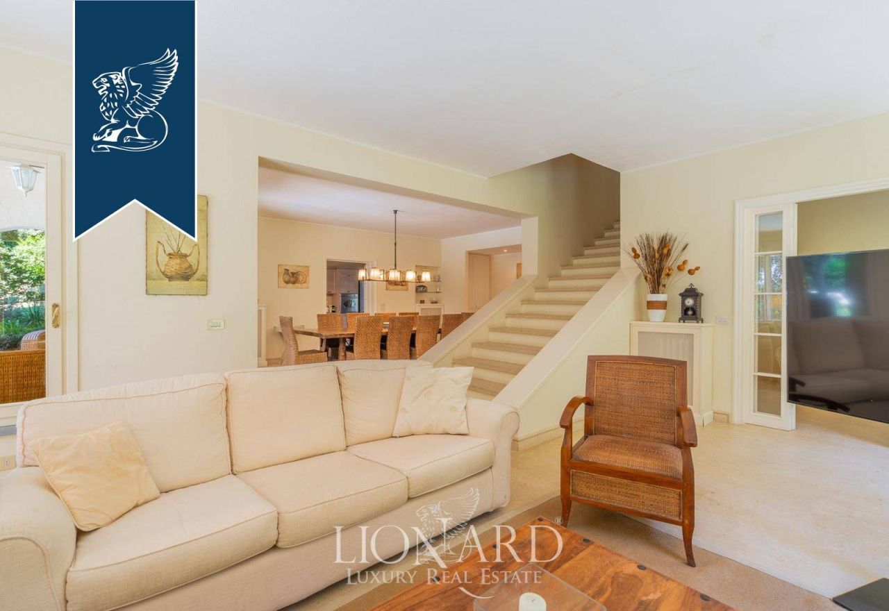 Villa in Castiglione della Pescaia, Italy, 300 m² - picture 17