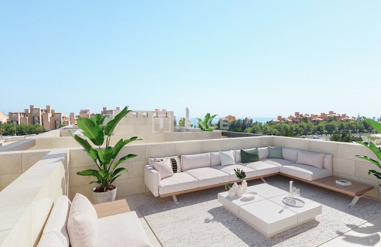 Penthouse in Estepona, Spain, 89 m² - picture 1