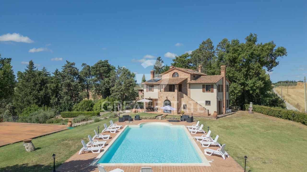 Casa en Castiglione del Lago, Italia, 459.15 m² - imagen 1