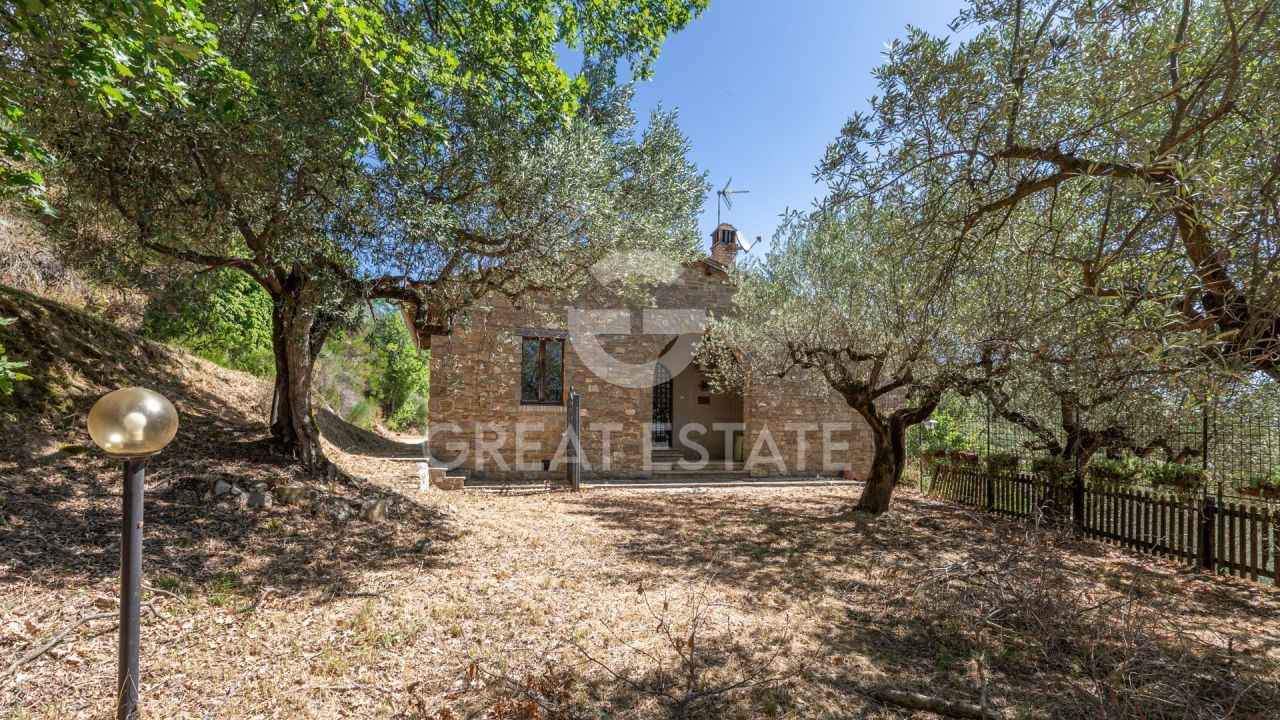 Casa en Asís, Italia, 477 m² - imagen 7