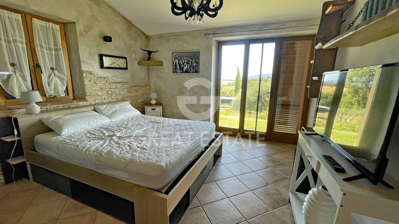 Casa en Cortona, Italia, 227.4 m² - imagen 14