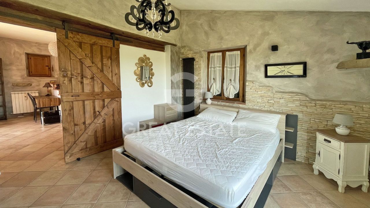 Casa en Cortona, Italia, 227.4 m² - imagen 15