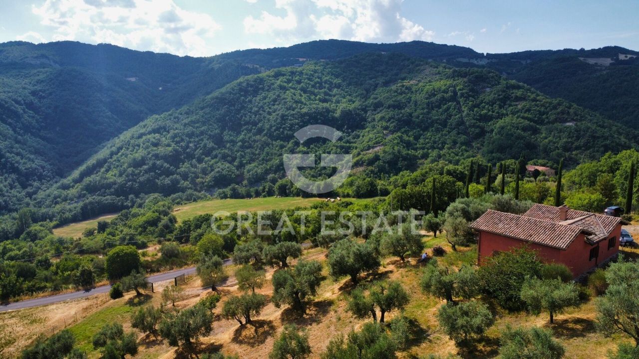 Maison à Gubbio, Italie, 120 m² - image 17