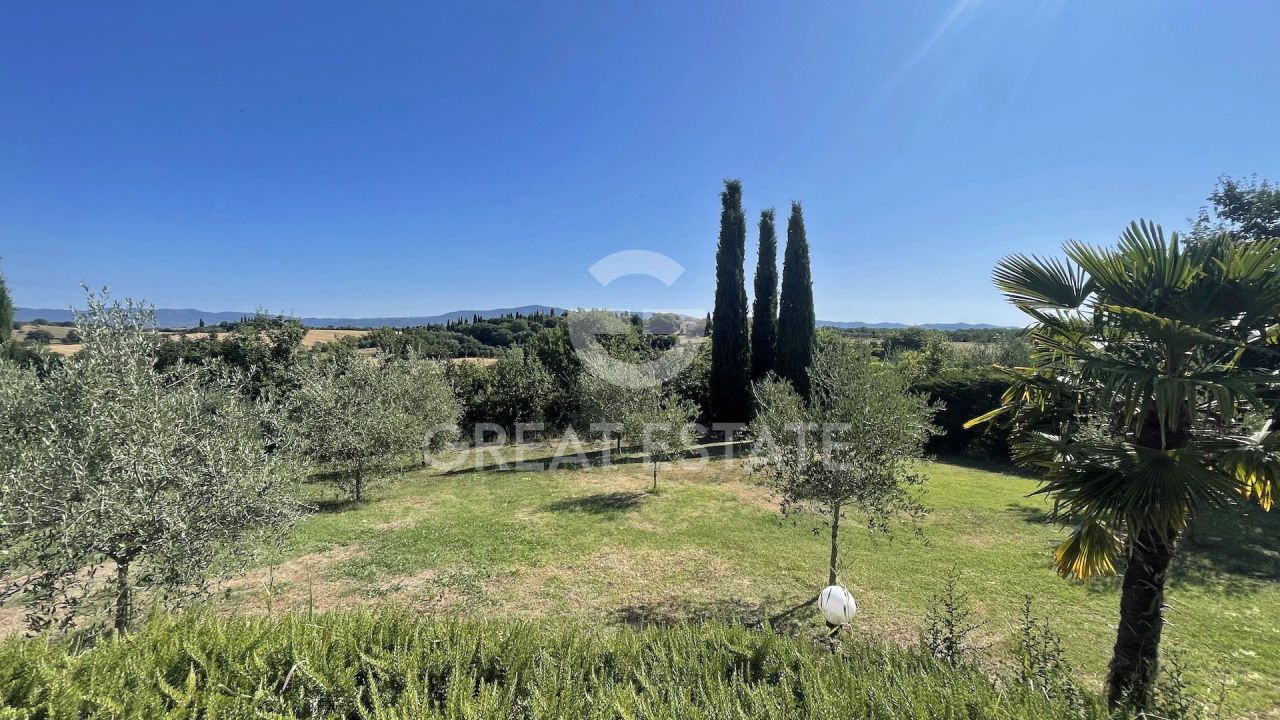 Casa en Cortona, Italia, 227.4 m² - imagen 18