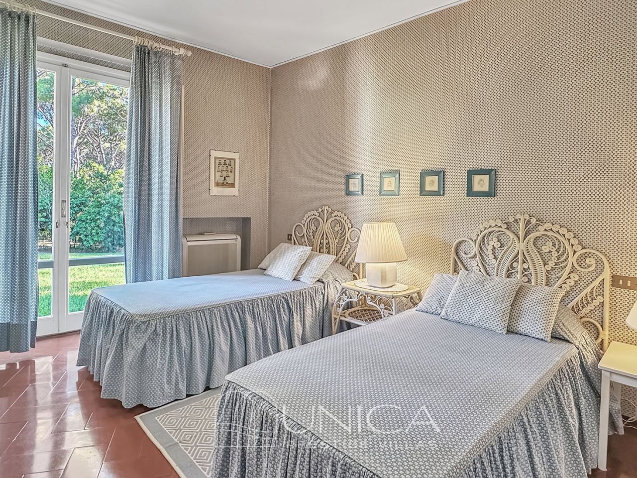 Villa en Roccamare, Italia, 250 m² - imagen 14