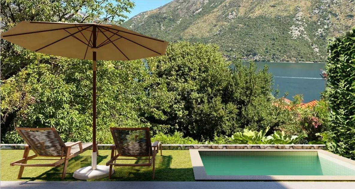 Piso en Kotor, Montenegro, 56 m² - imagen 1