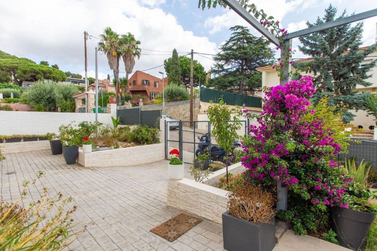 Villa en Alella, España, 124 m² - imagen 18