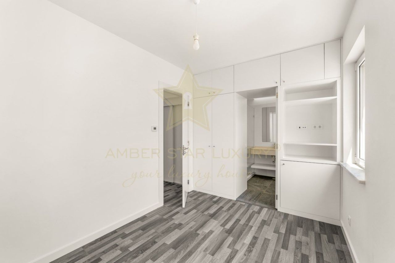 Villa in Lisbon, Portugal, 255.5 m² - picture 11