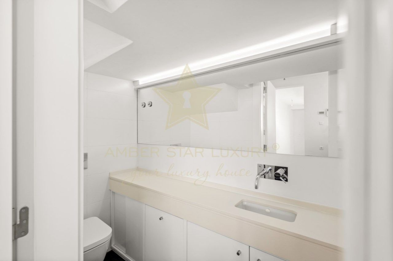 Villa in Lisbon, Portugal, 255.5 m² - picture 5