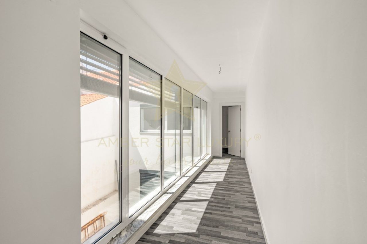 Villa in Lisbon, Portugal, 255.5 m² - picture 2