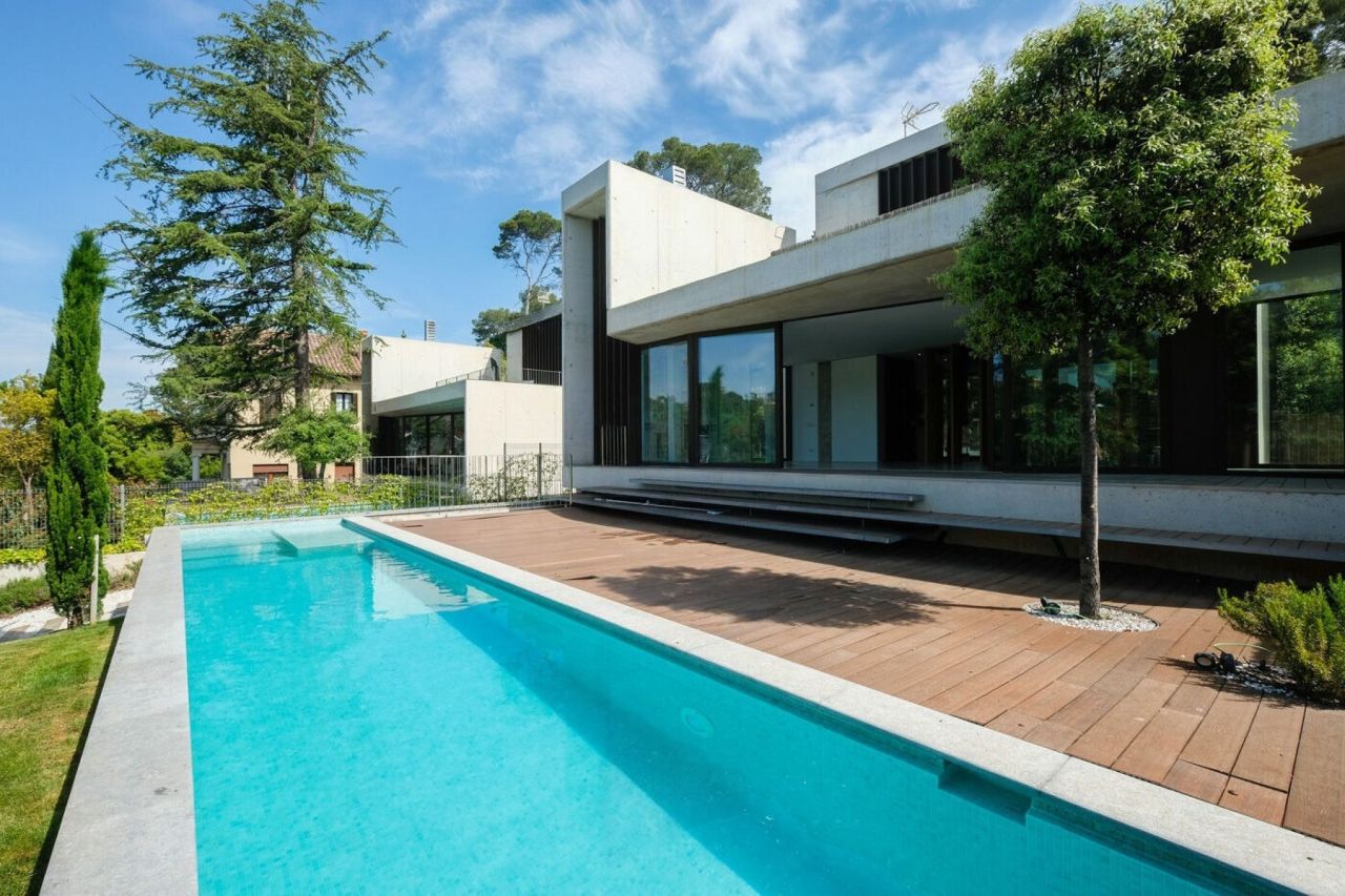 Villa in Barcelona, Spanien, 573 m² - Foto 1