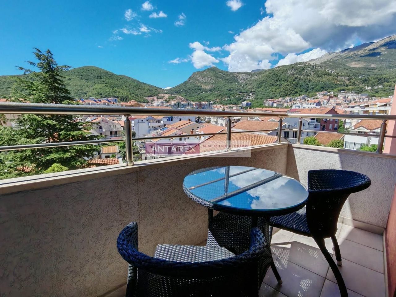 Apartamento en Budva, Montenegro, 99 m² - imagen 1