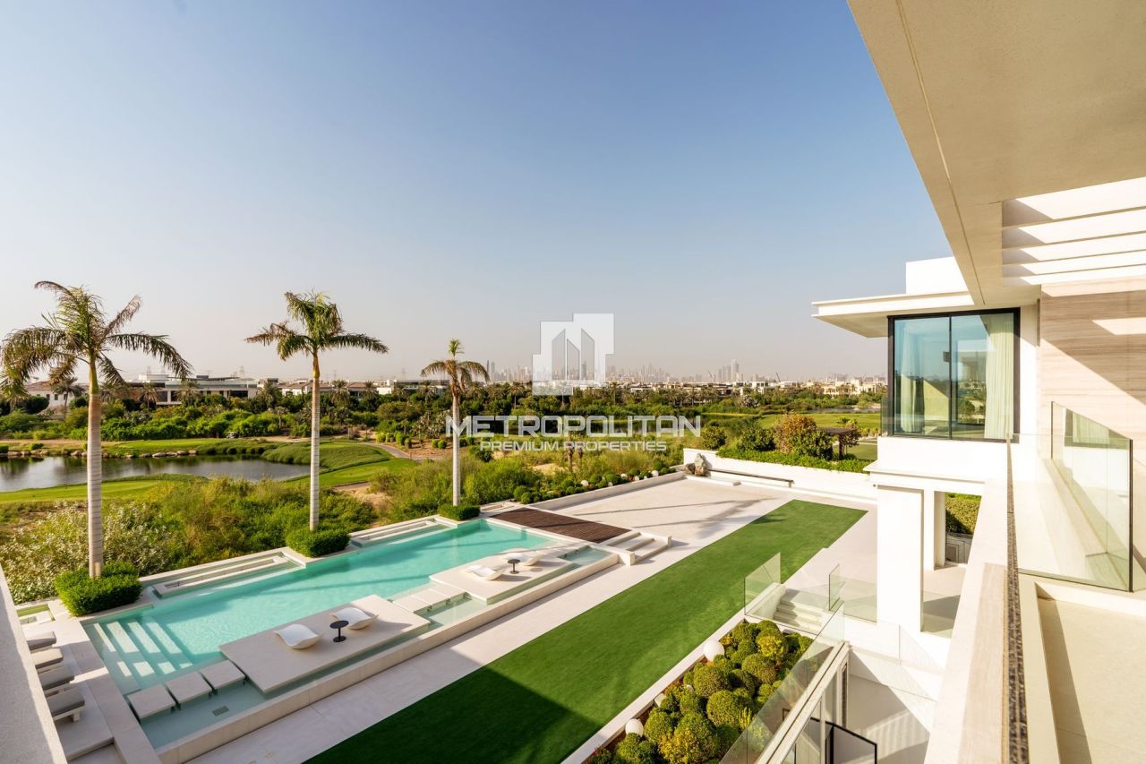 Villa à Dubaï, EAU, 2 763 m² - image 1