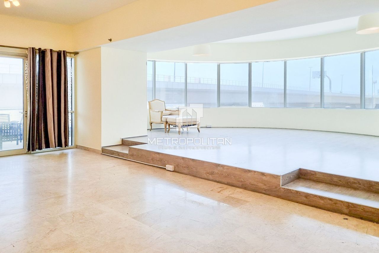 Apartamento en Dubái, EAU, 285 m² - imagen 1