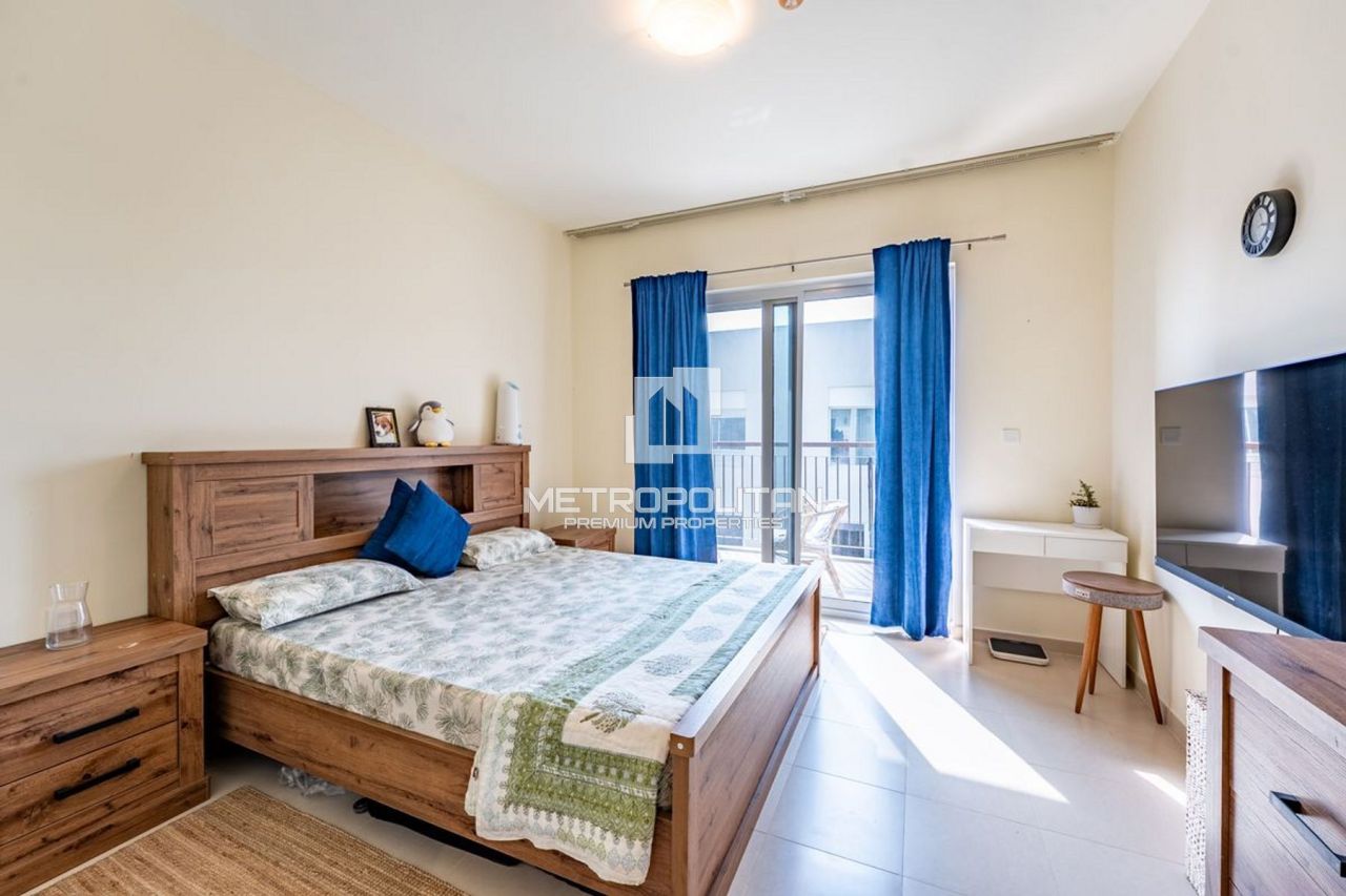 Townhouse in Dubai, UAE, 107 m² - picture 9