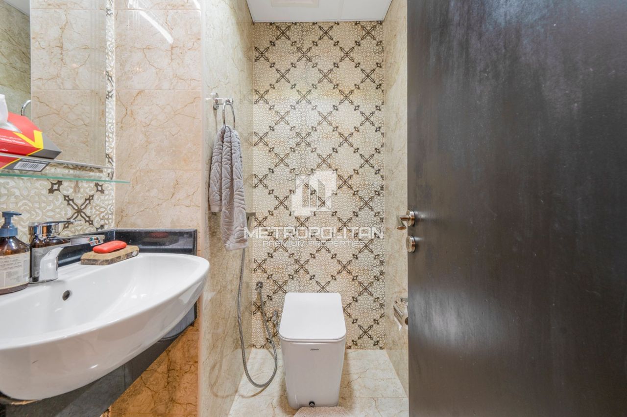 Apartment in Dubai, UAE, 267 m² - picture 14