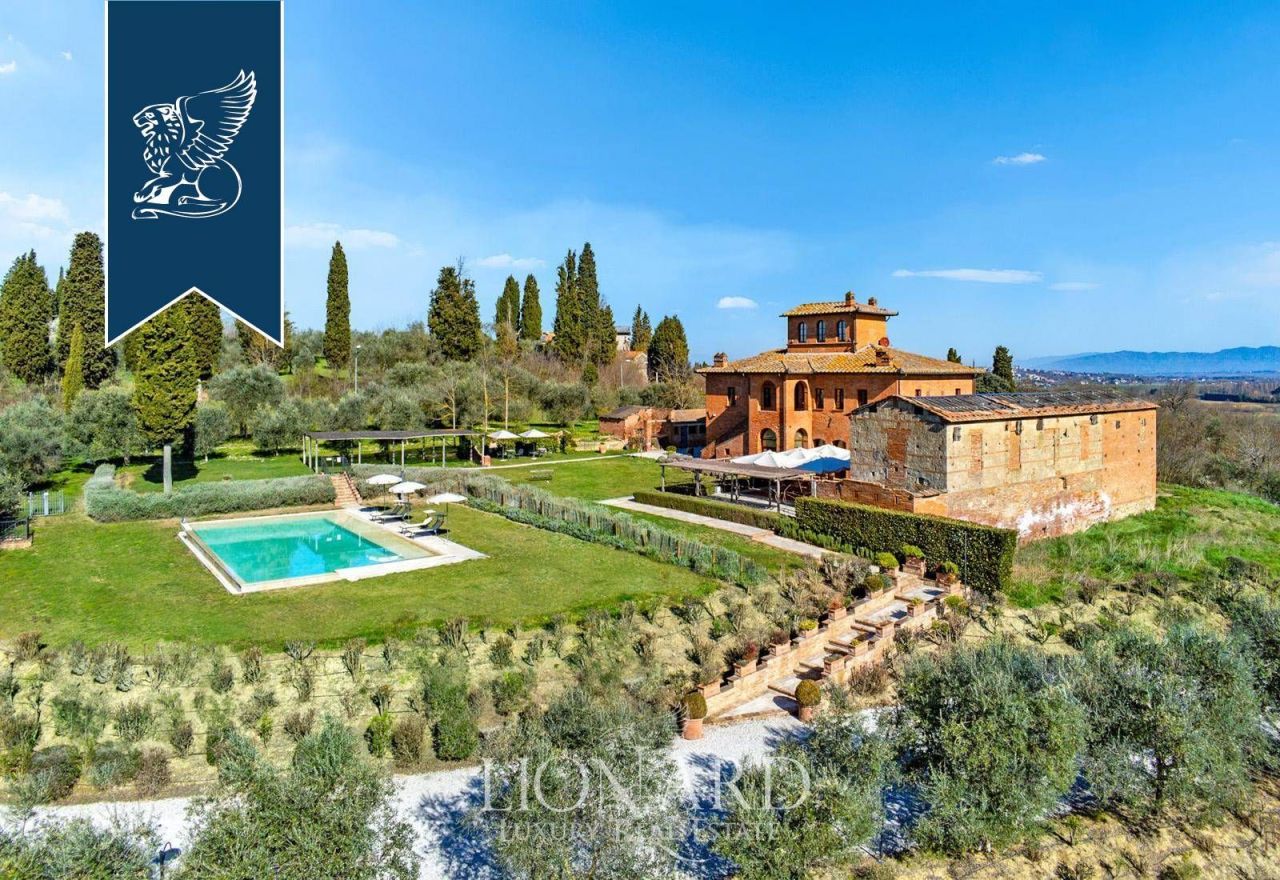 Villa en Sinalunga, Italia, 800 m² - imagen 1