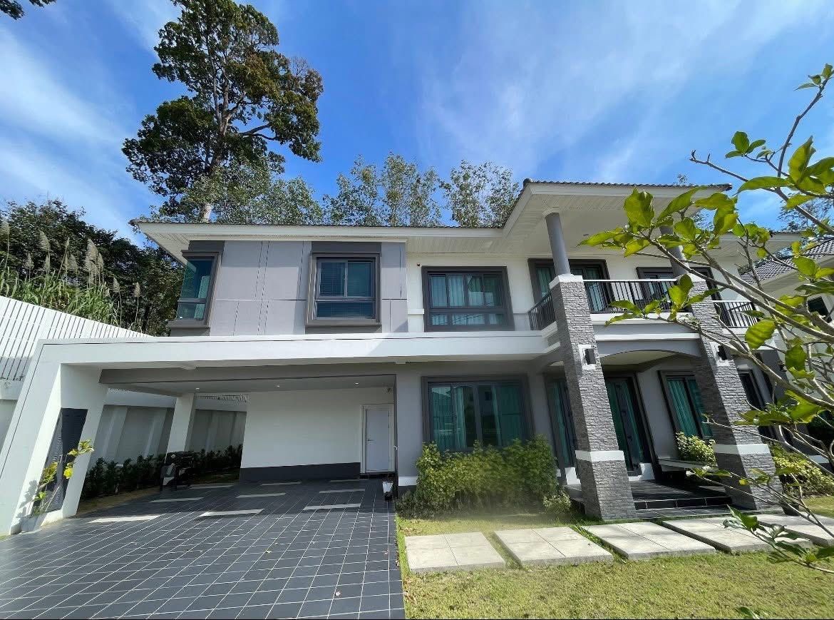 House in Phuket, Thailand, 340 m² - picture 1