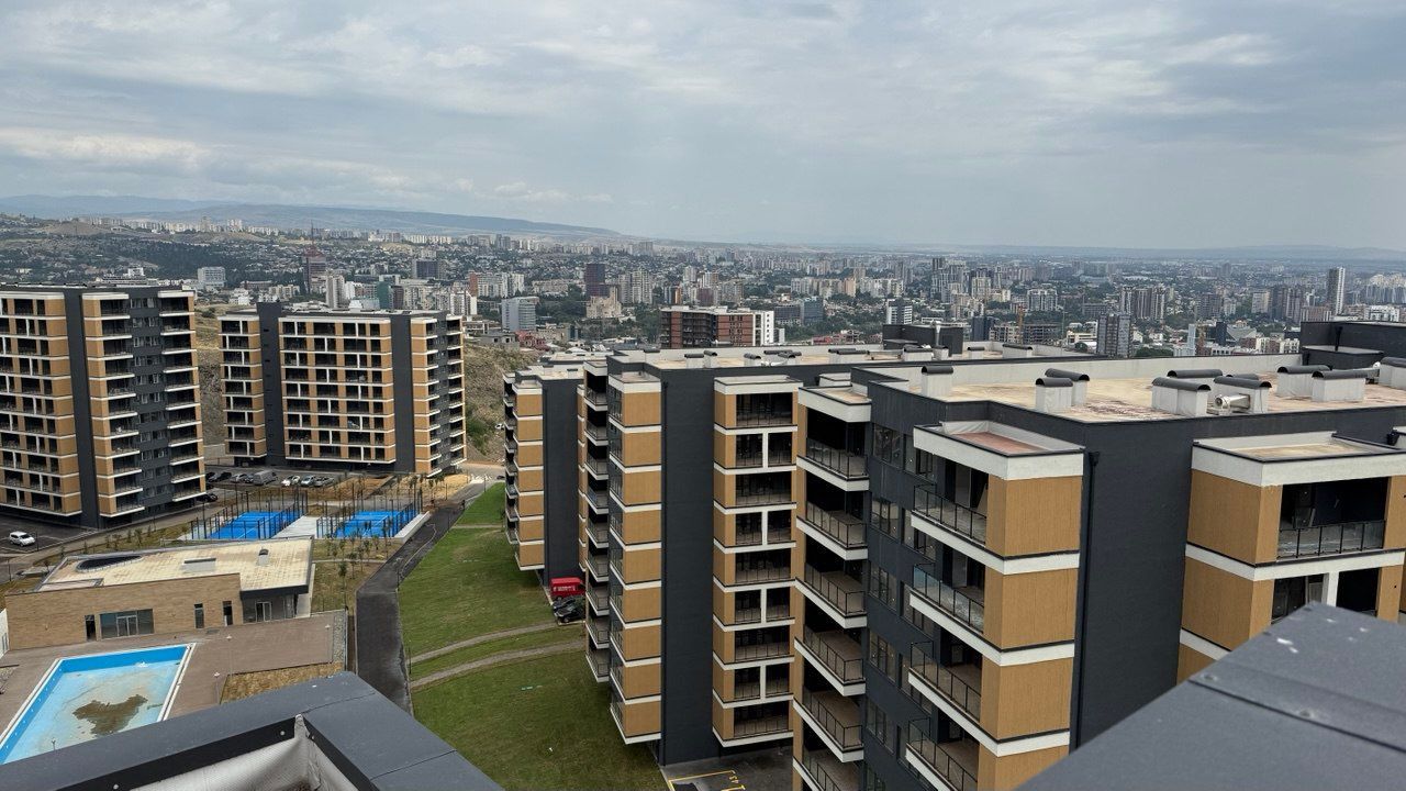 Piso en Tbilisi, Georgia, 62 m² - imagen 1