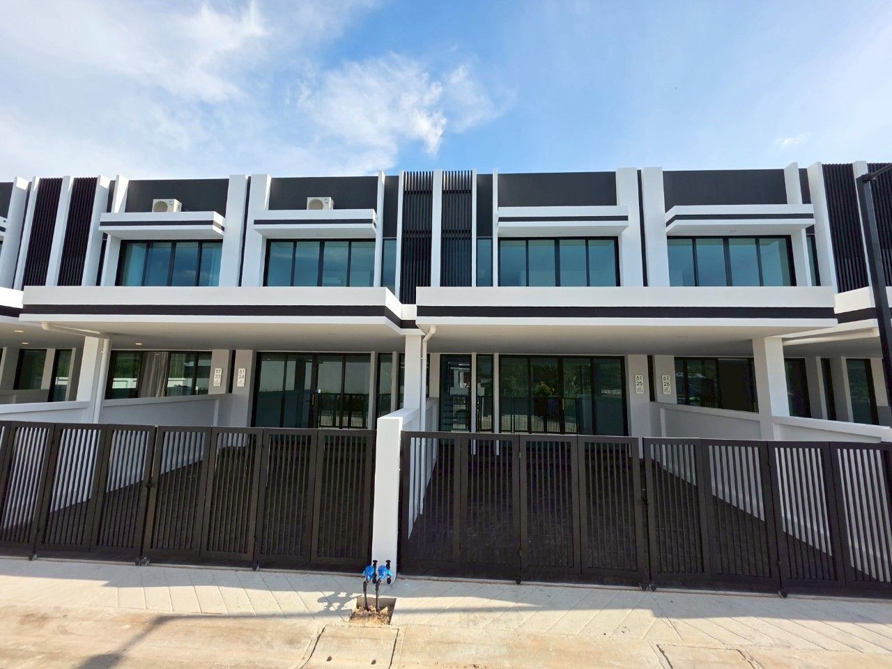 Maison à Phuket, Thaïlande, 170 m² - image 1