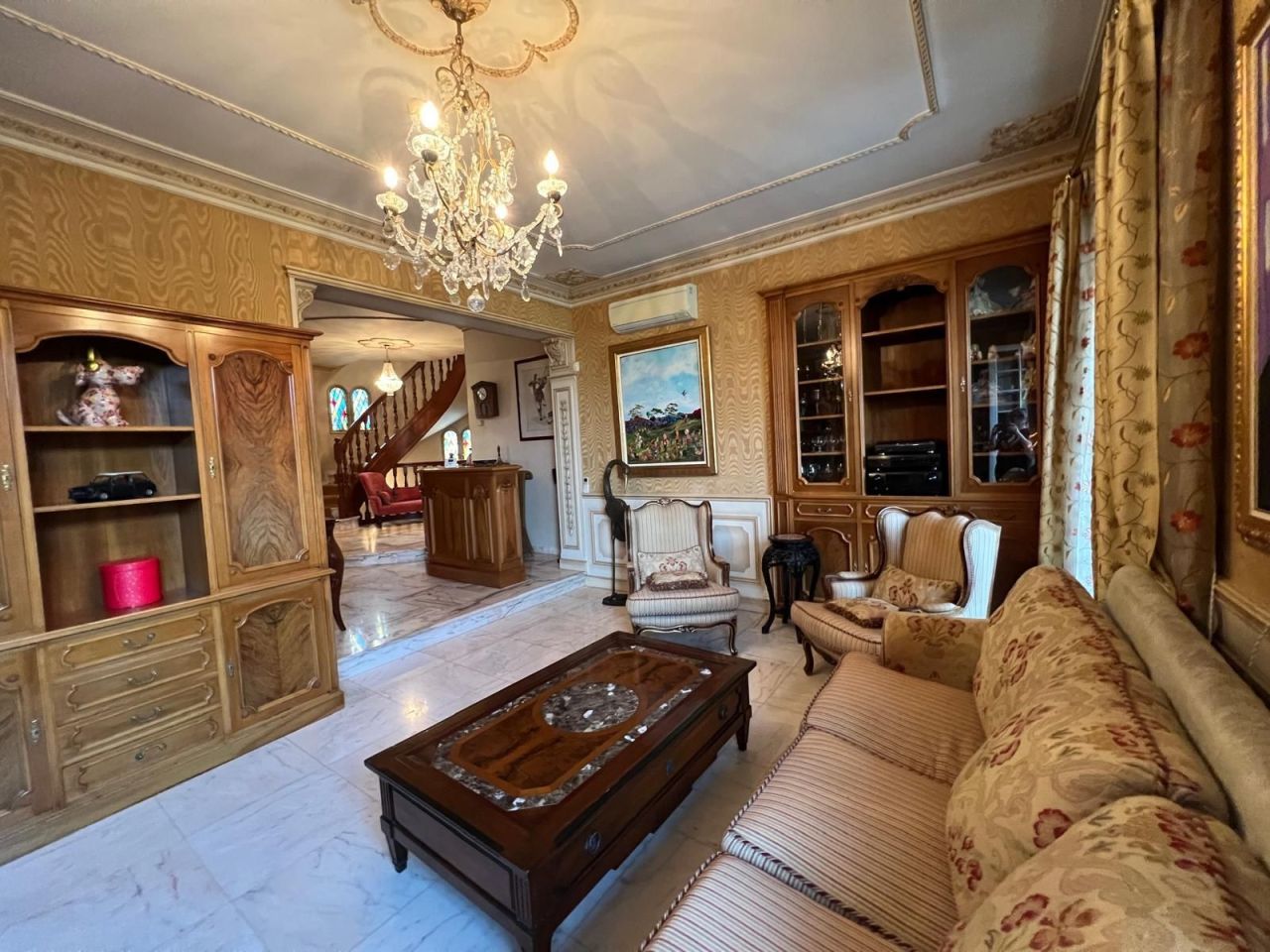 Villa in Antibes, France, 280 m² - picture 13