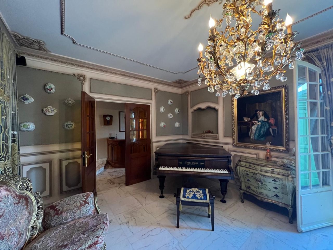 Villa in Antibes, France, 280 m² - picture 11