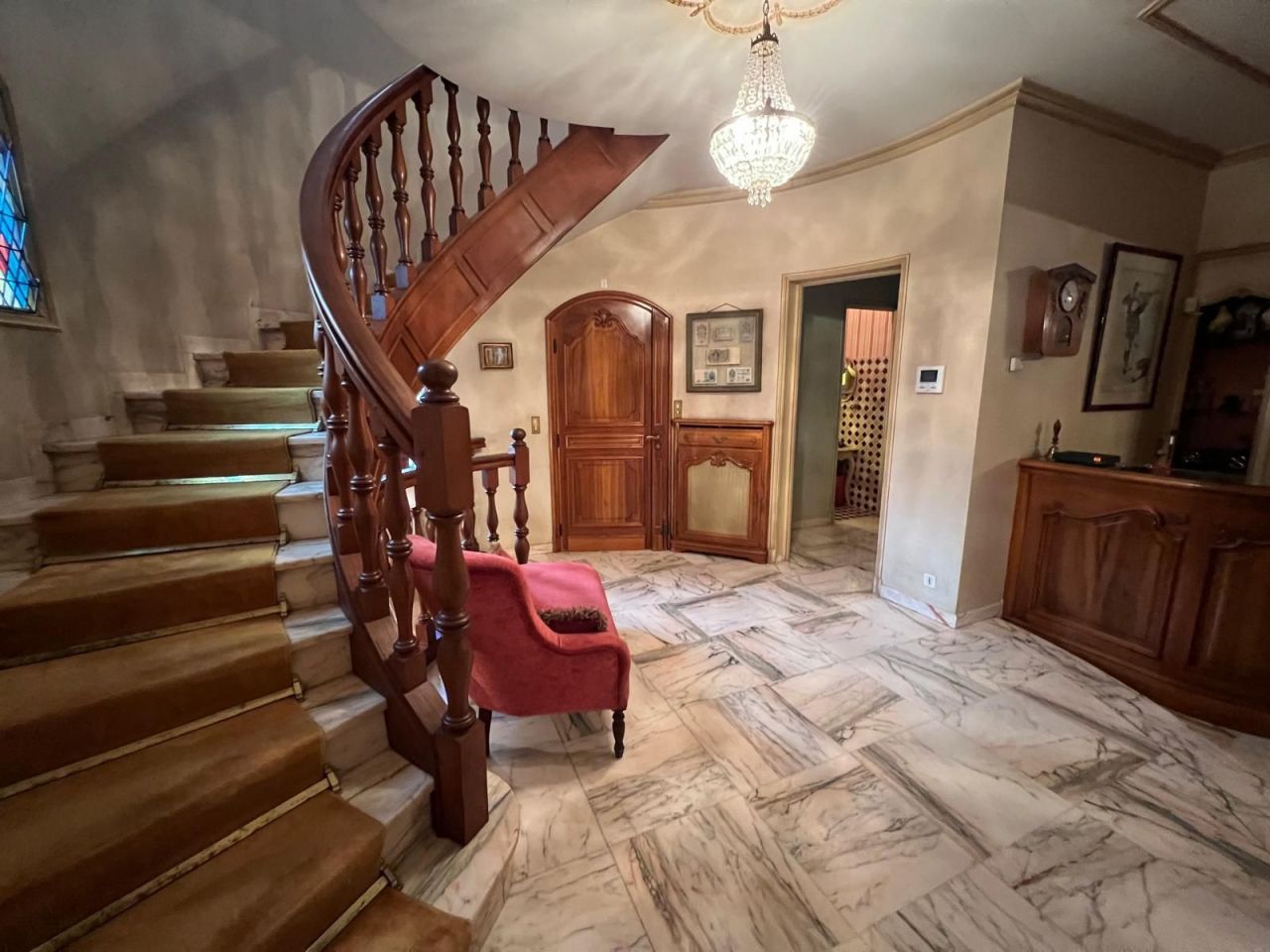 Villa in Antibes, France, 280 m² - picture 16