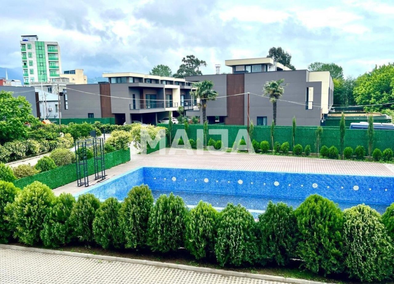 Appartement à Batoumi, Géorgie, 144 m² - image 1