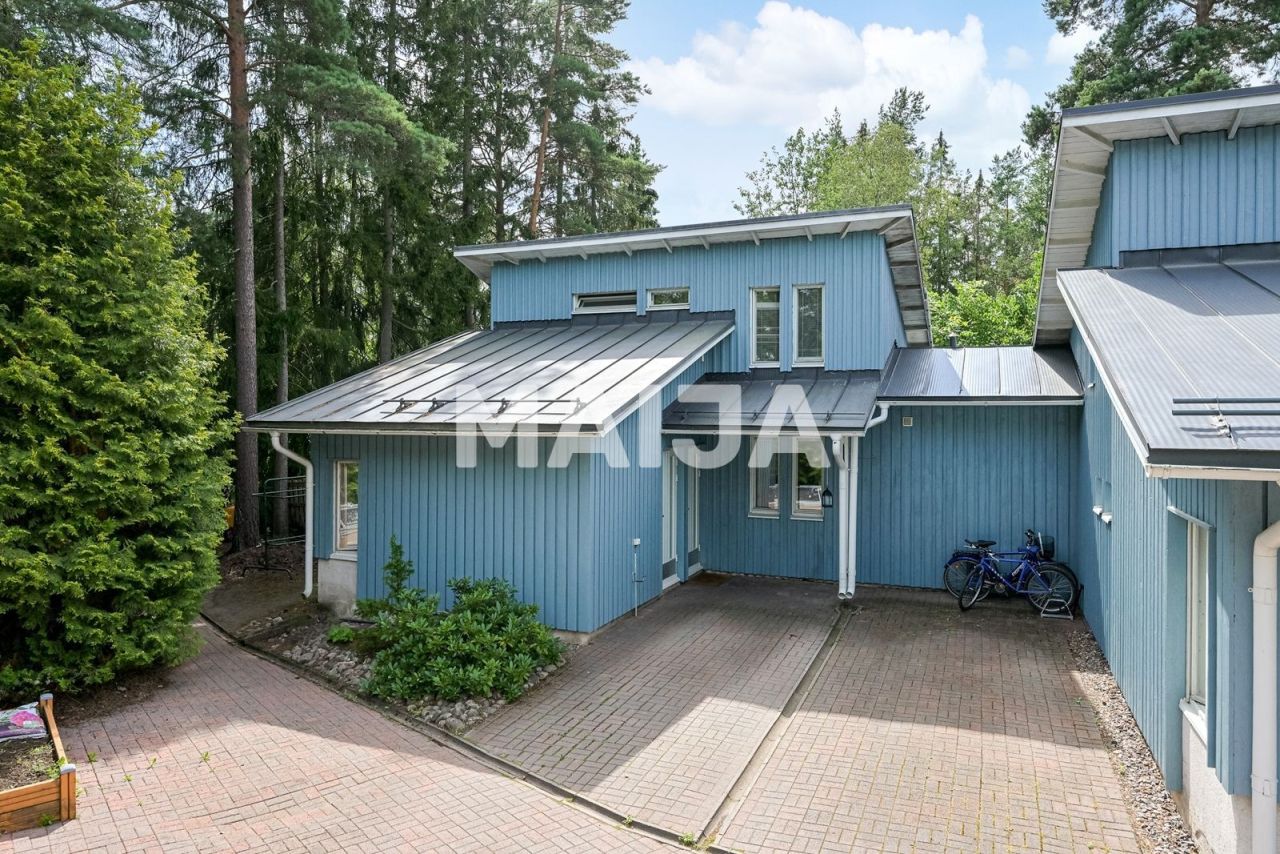 Maison à Vantaa, Finlande, 70 m² - image 1