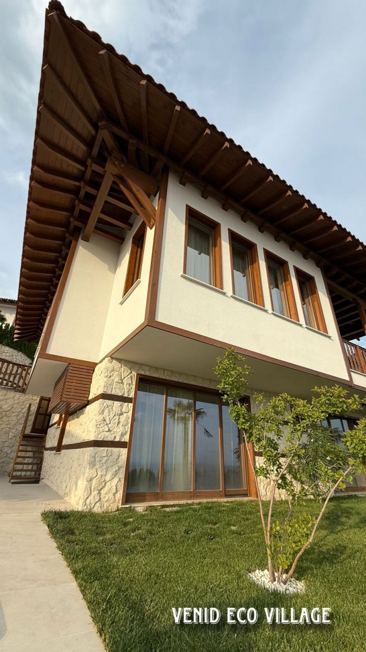 Villa in Sveti Vlas, Bulgarien, 200 m² - Foto 1