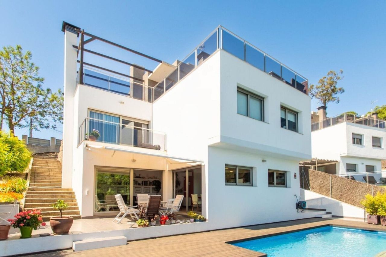 House in Barcelona, Spain, 203 m² - picture 12